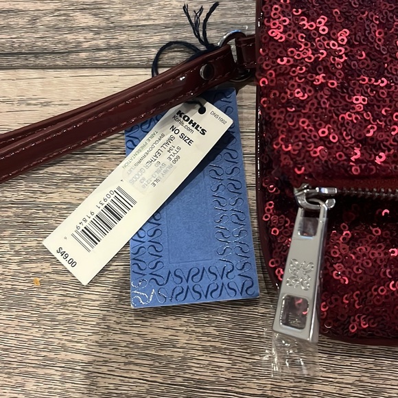 Simply Vera- Vera Wang- Sequin Wristlet- NWT - Picture 3 of 7